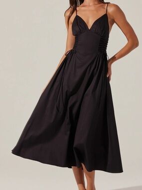 lace v-neck sheath wedding dress Delicate Sheath V-Neck Wedding Dress with Lace Top